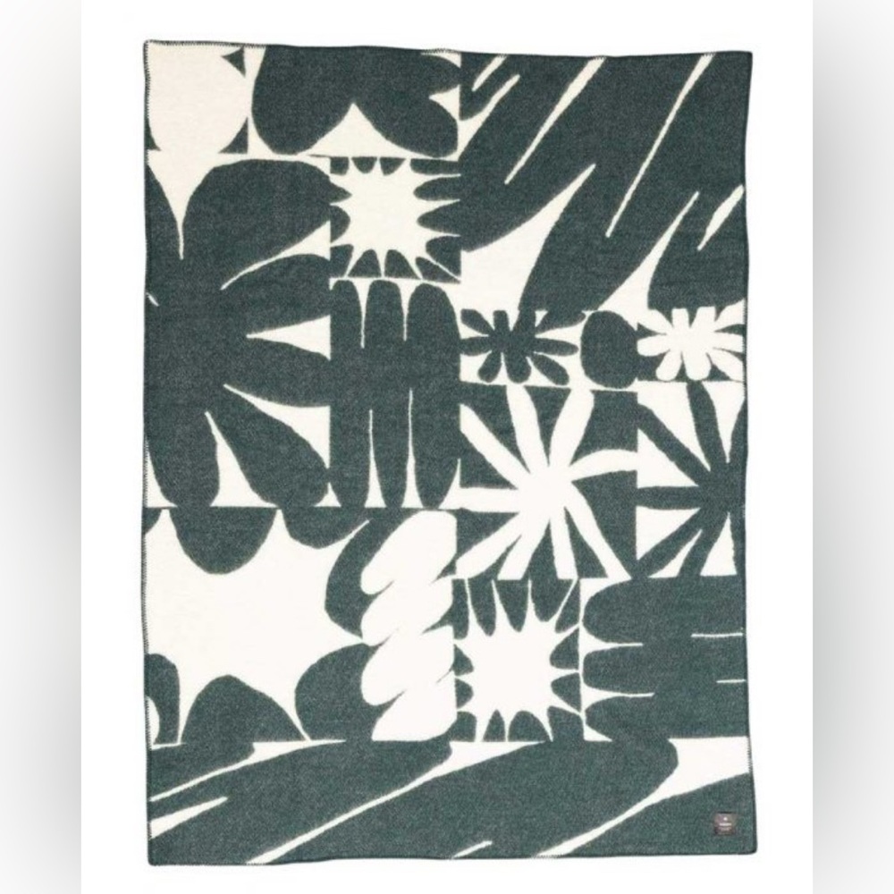 Norden X Chaz Bear Wool Throw